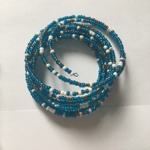 Secondhand Blue Jewelry - Picture 3 of 4